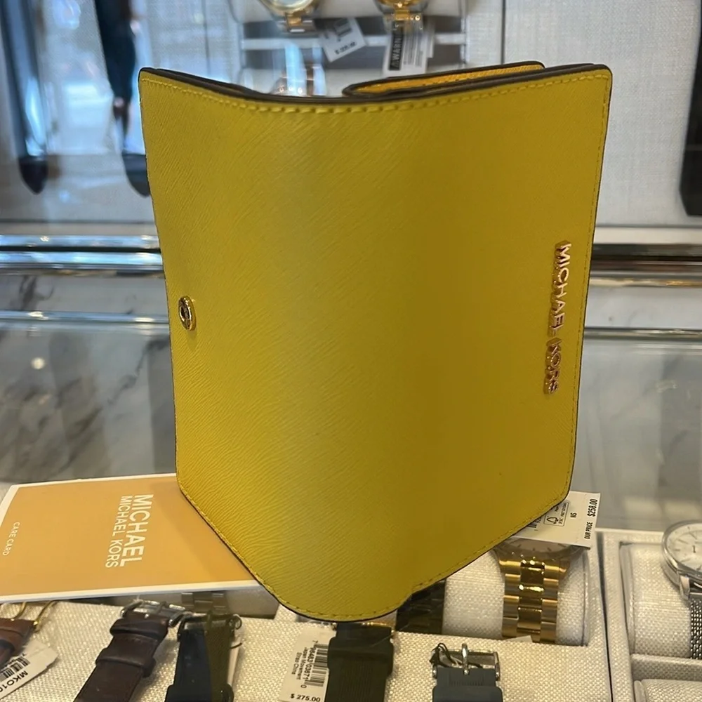 Michael Kors Medium Crossgrain Leather Wallet COLOR GOLDEN YELLOW NWT